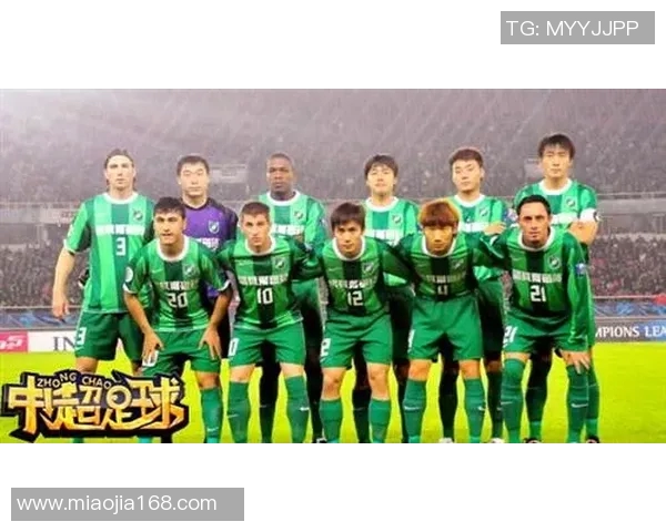 11月11日足球明星齐聚盛典展现激情与荣耀的足球盛宴 11月11日足球明星齐聚盛典展现激情与荣耀的足球盛宴