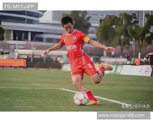 18岁足球明星因涉嫌违法行为被判入狱引发社会广泛关注与讨论